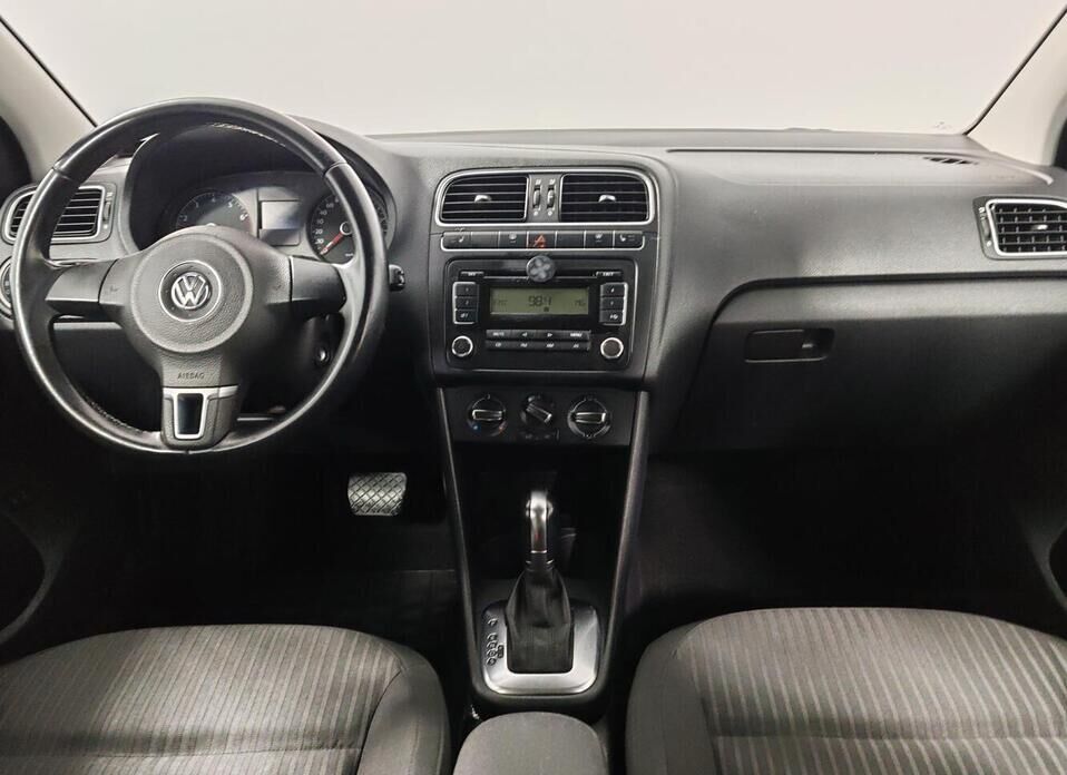 Volkswagen Polo, V 1.6 AT (105 л.с.)