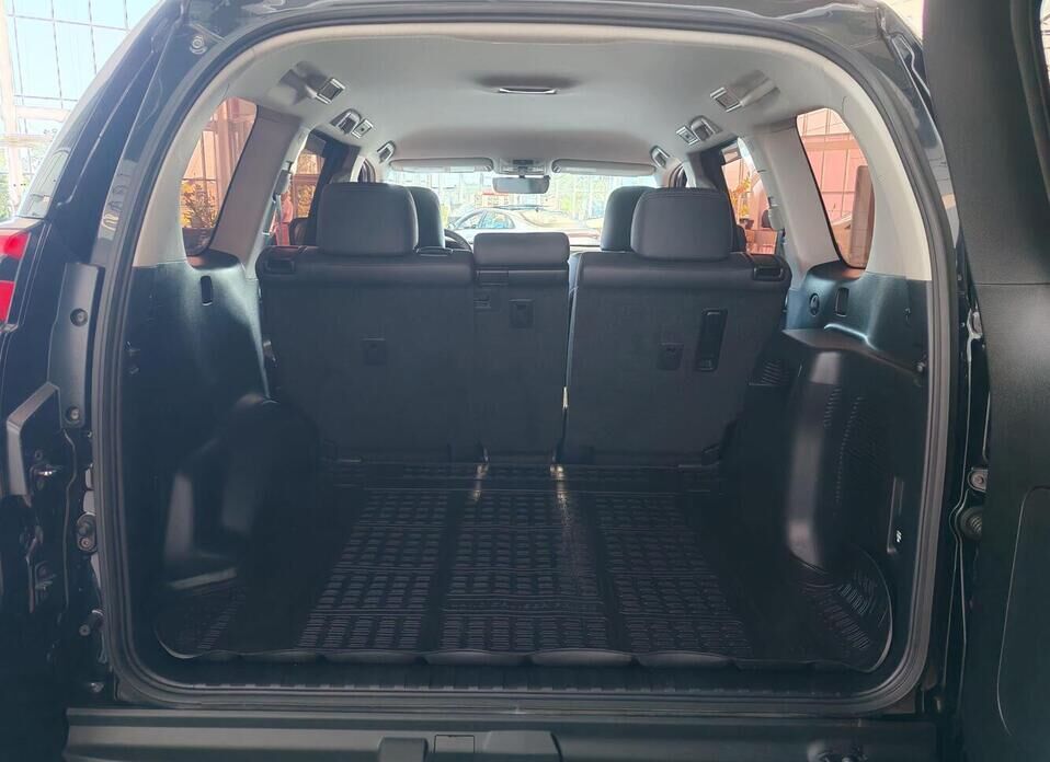 Toyota Land Cruiser Prado, 150 Series Рестайлинг 2 2.8d AT (177 л.с.) 4WD