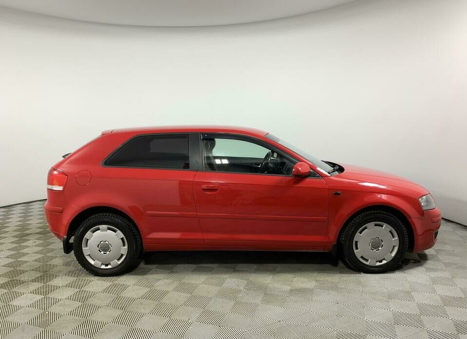 Audi A3 1.6 AT (102 л.с.)