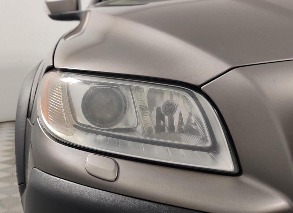 Volvo XC70, II 2.4d AT (163 л.с.) 4WD