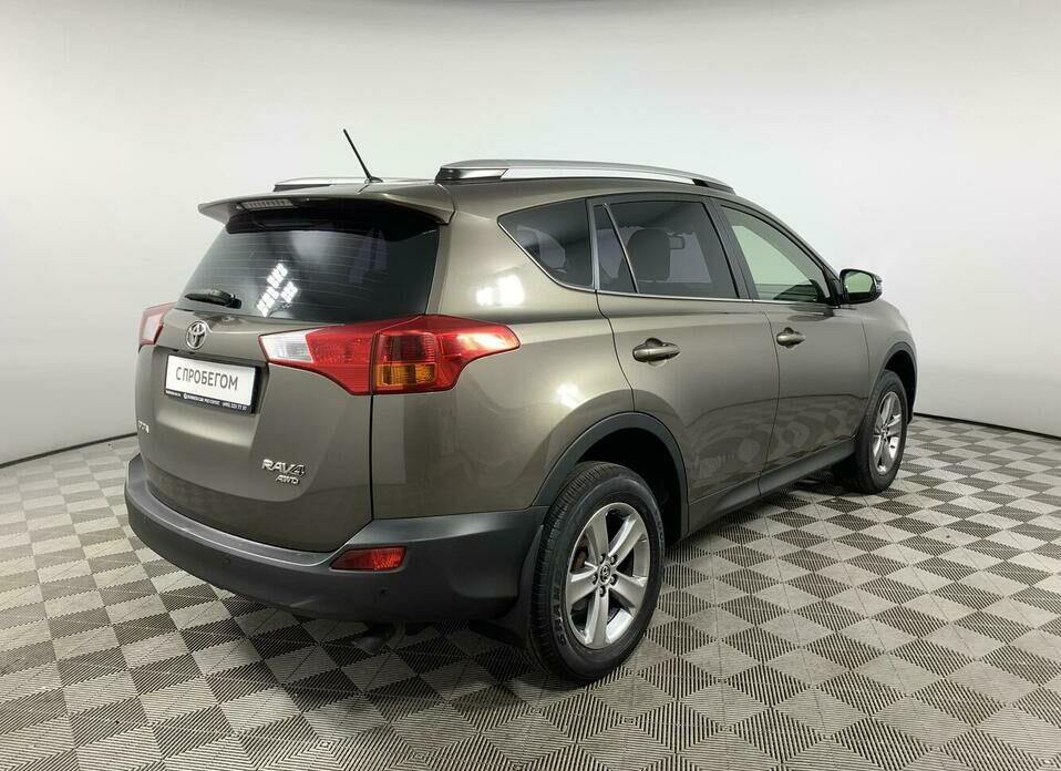 Toyota RAV4 2.2d AT (149 л.с.) 4WD