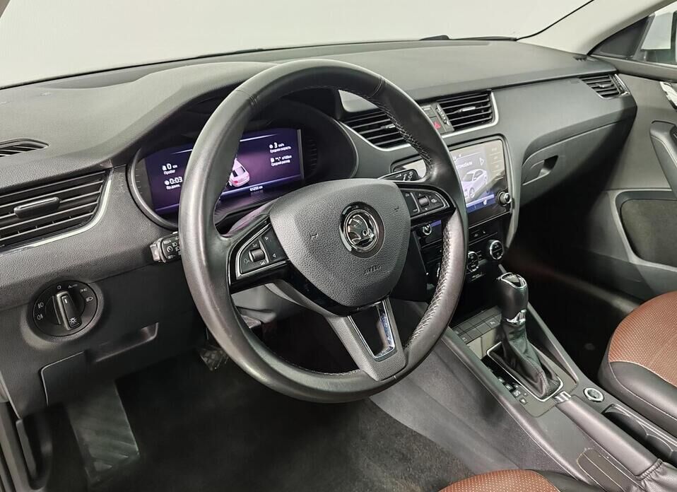 Skoda Octavia, III (A7) Рестайлинг 1.8 AMT (180 л.с.)
