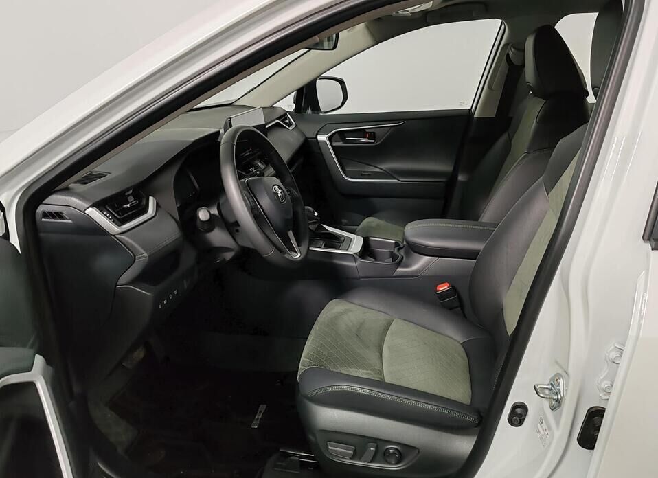 Toyota RAV4, V (XA50) 2.0 CVT (171 л.с.) 4WD