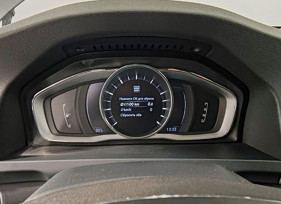 Volvo S60 Cross Country 2.0 AT (245 л.с.) 4WD