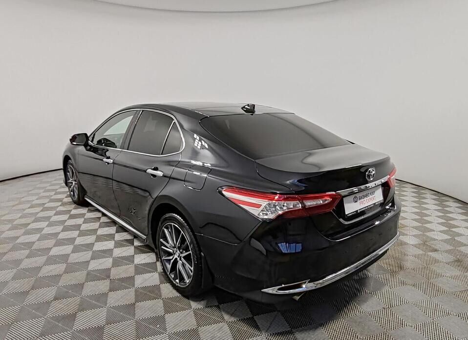 Toyota Camry, VIII (XV70) Рестайлинг 2.5 AT (206 л.с.)