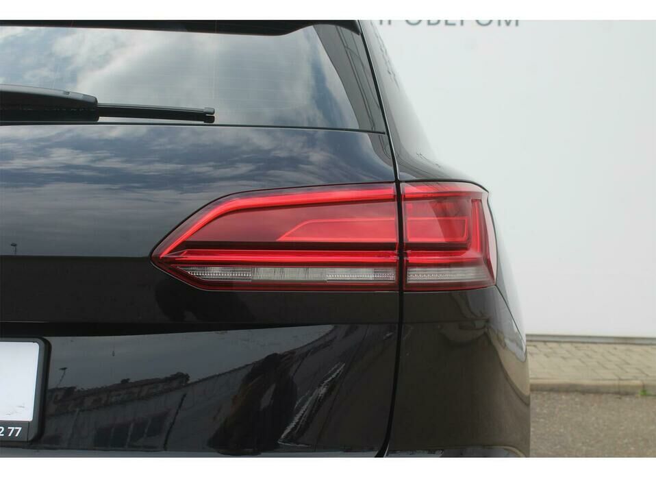 Volkswagen Touareg 3.0d AT (249 л.с.) 4WD