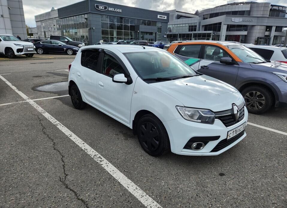 Renault Sandero, II Рестайлинг 1.6 MT (82 л.с.)