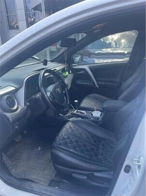 Toyota RAV4, 2019&nbsp;г., 129&nbsp;176&nbsp;км