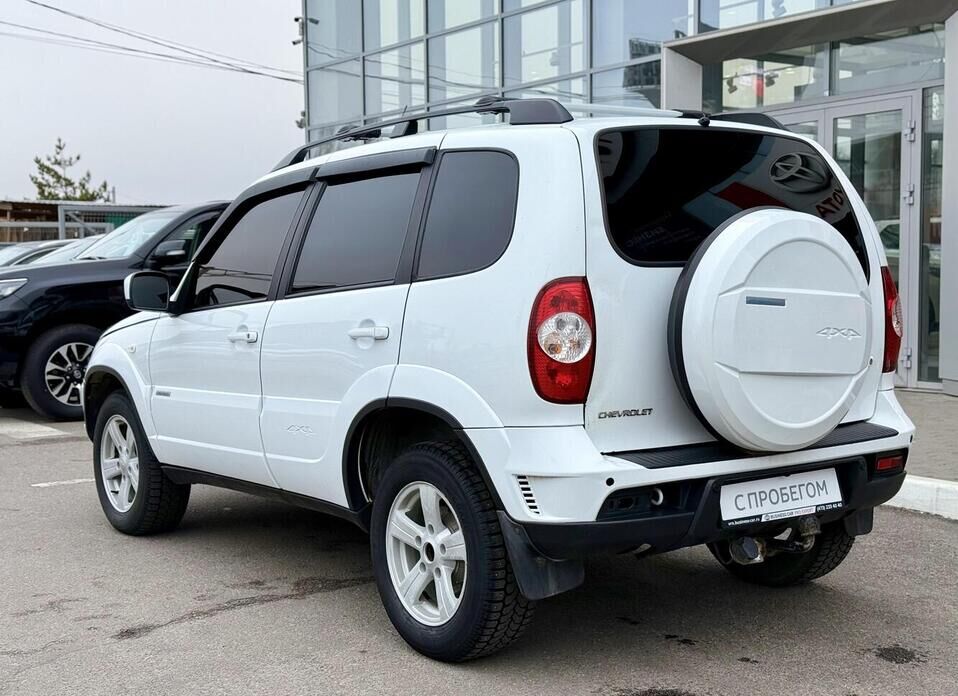 Chevrolet Niva, I Рестайлинг 1.7 MT (80 л.с.) 4WD