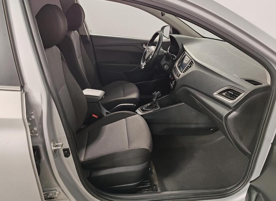 Hyundai Solaris, II 1.6 AT (123 л.с.)