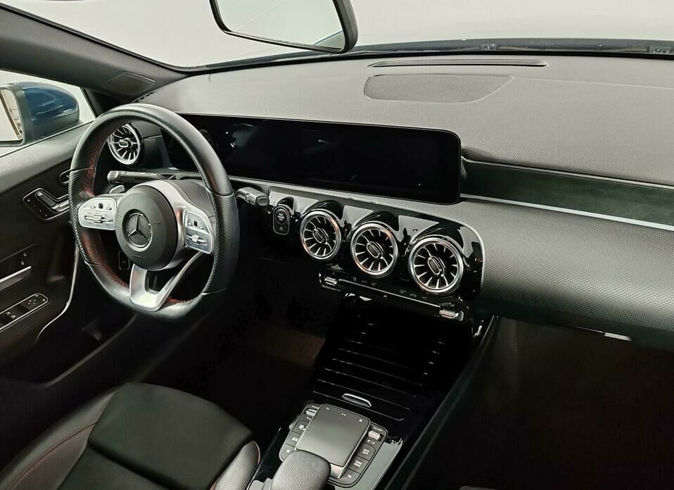 Mercedes-Benz A-Класс 200 1.3 AMT (150 л.с.)
