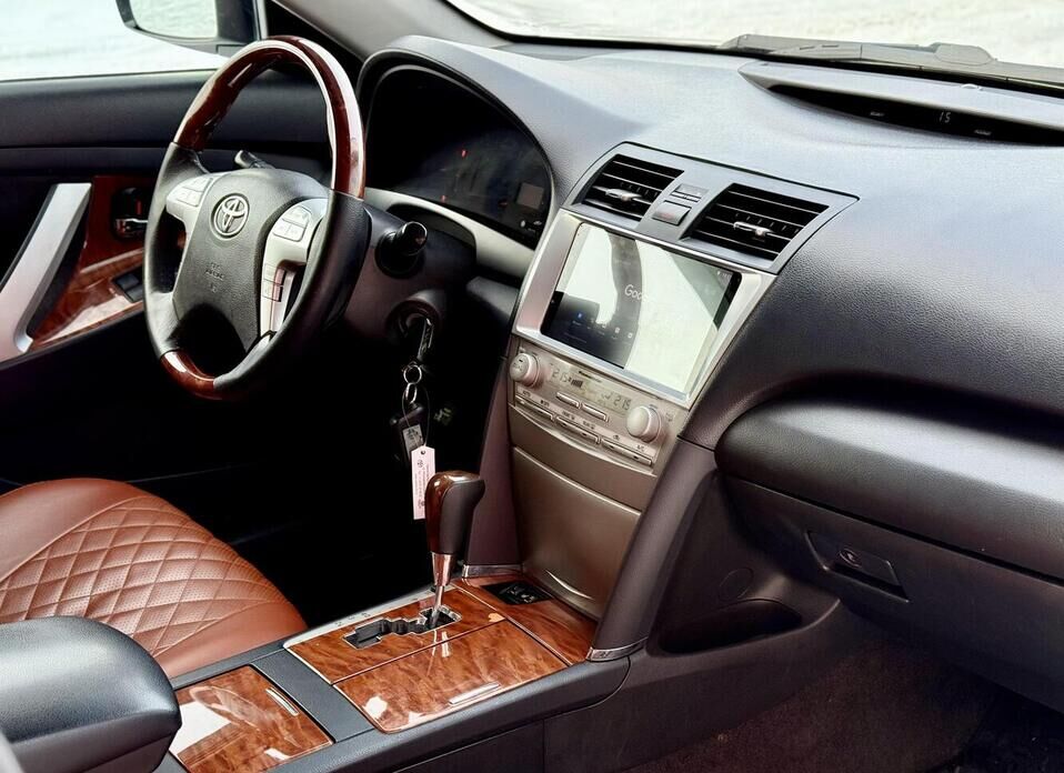 Toyota Camry, VI (XV40) Рестайлинг 2.4 AT (167 л.с.)