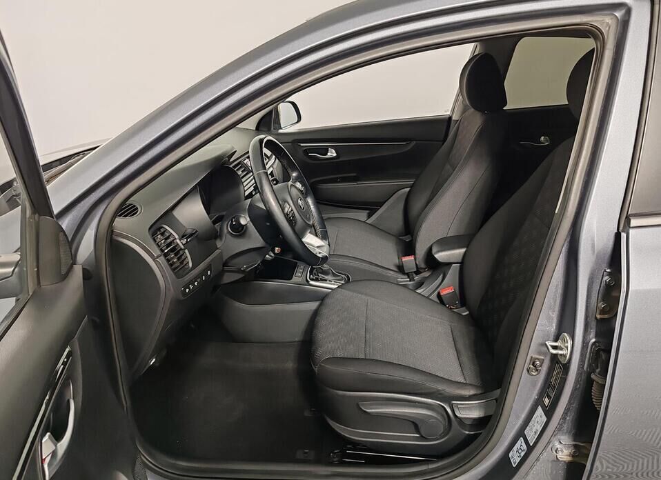 Kia Rio, IV 1.6 AT (123 л.с.)