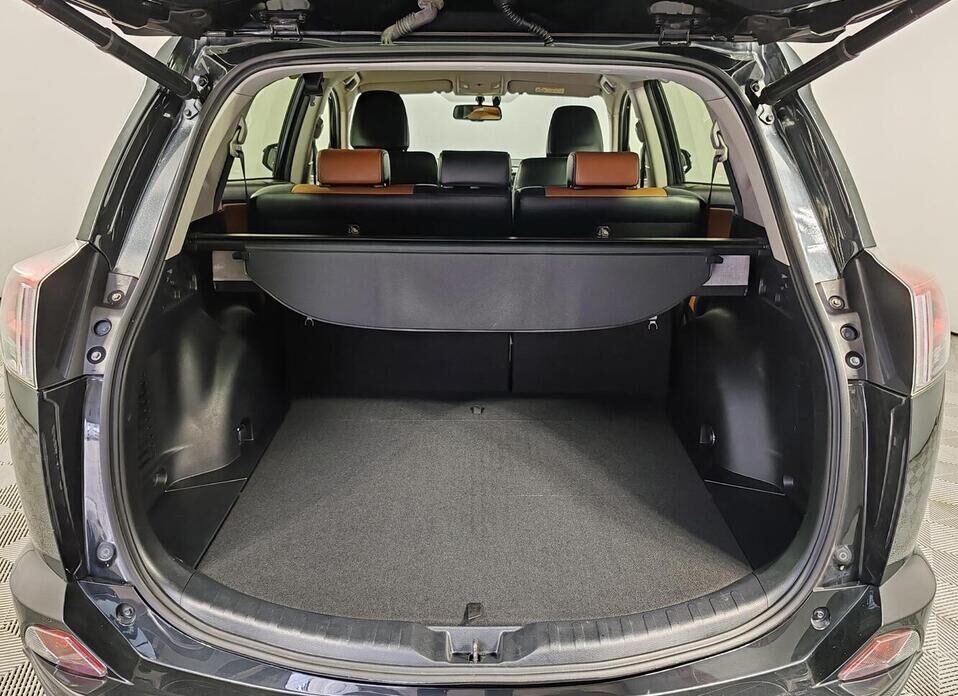 Toyota RAV4 2.5 AT (180 л.с.) 4WD