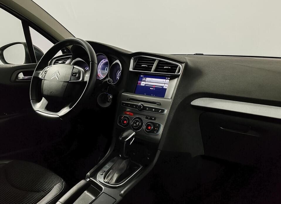 Citroen C4, II Рестайлинг 1.6 AT (150 л.с.)