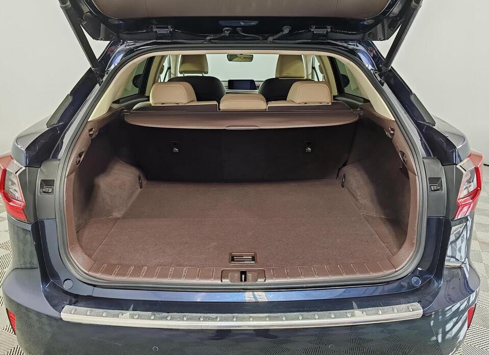 Lexus RX, IV 200t 2.0 AT (238 л.с.)