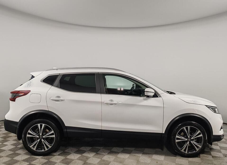 Nissan Qashqai, II Рестайлинг 2.0 CVT (144 л.с.) 4WD