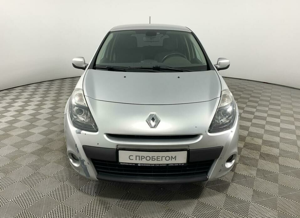 Renault Clio 1.2 MT (75 л.с.)