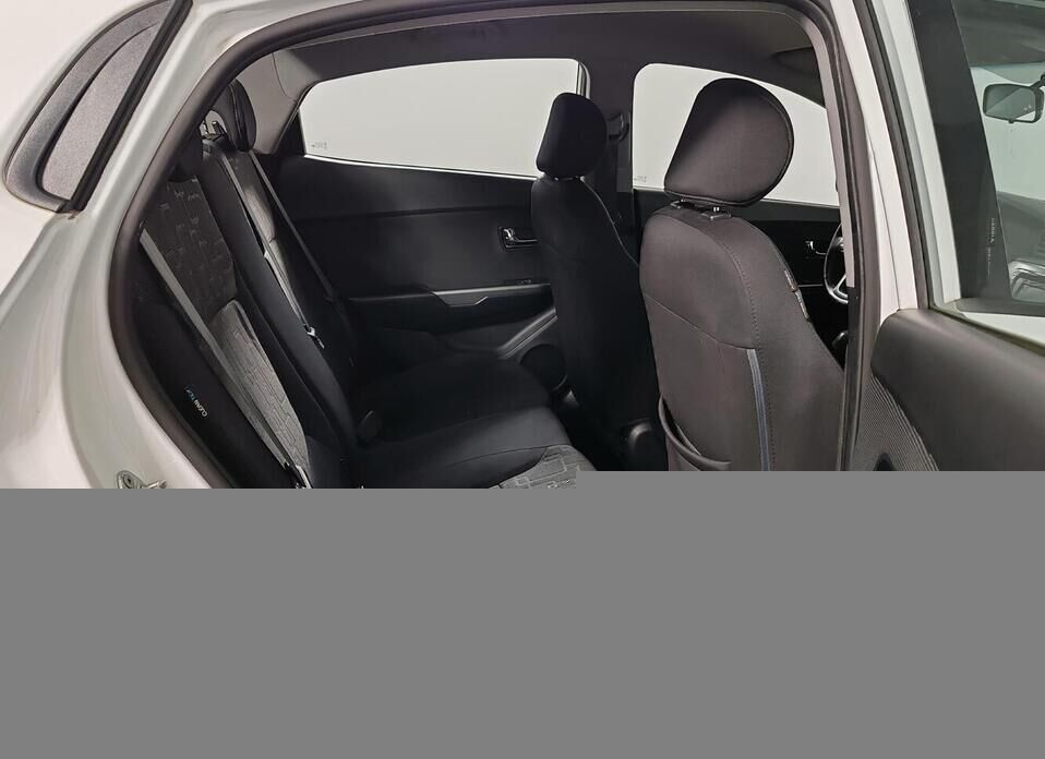 Kia Rio, III 6-speed 1.6 AT (123 л.с.)