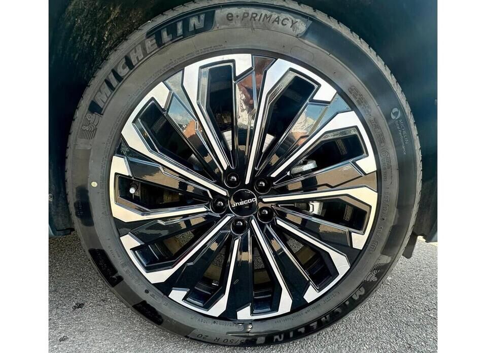 Jaecoo J8 2.0 AMT (249 л.с.) 4WD