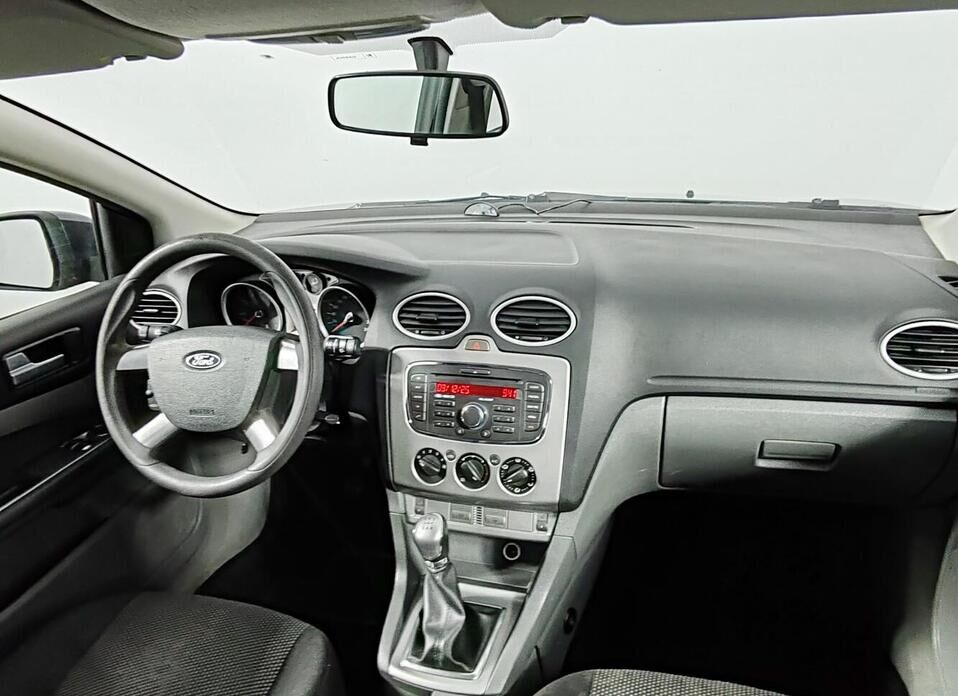 Ford Focus, II Рестайлинг 1.6 MT (100 л.с.)