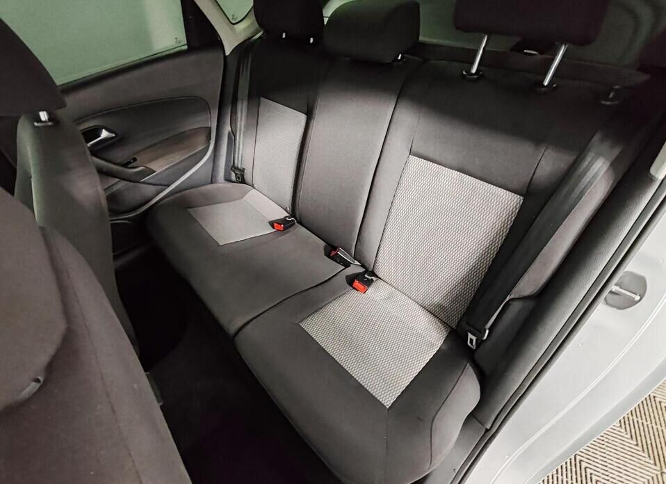 Volkswagen Polo, V 1.6 AT (105 л.с.)