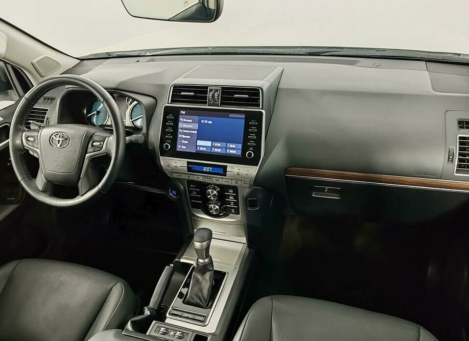 Toyota Land Cruiser Prado 2.8d AT (200 л.с.) 4WD