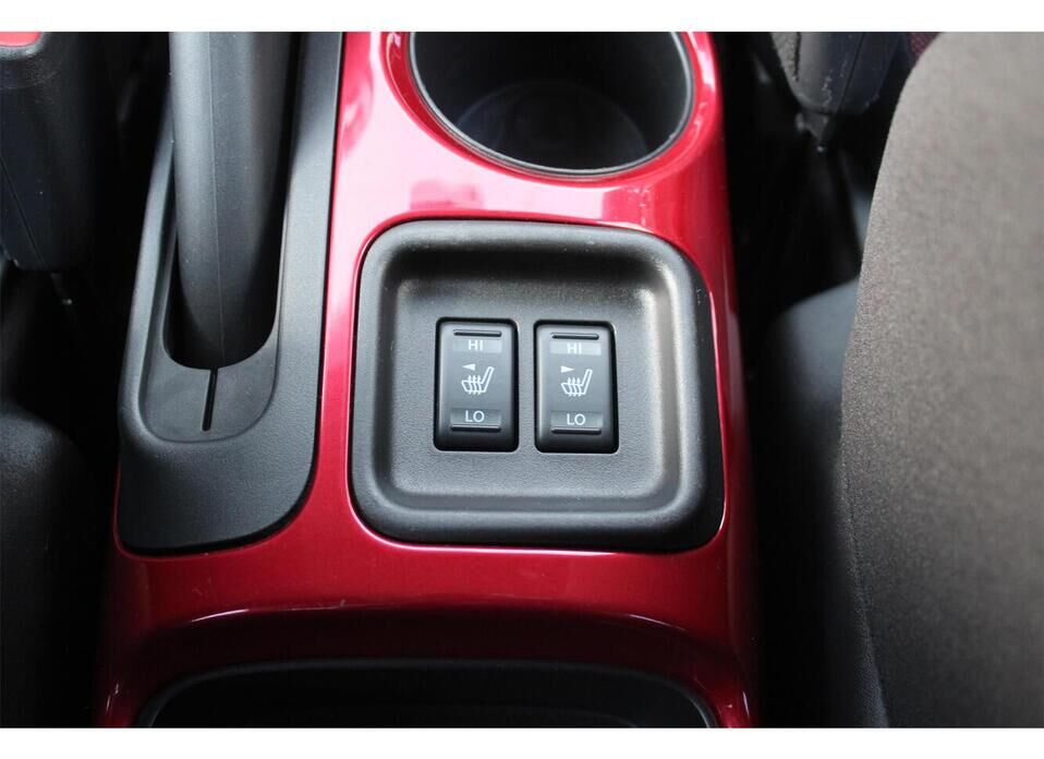 Nissan Juke, I 1.6 MT (117 л.с.)