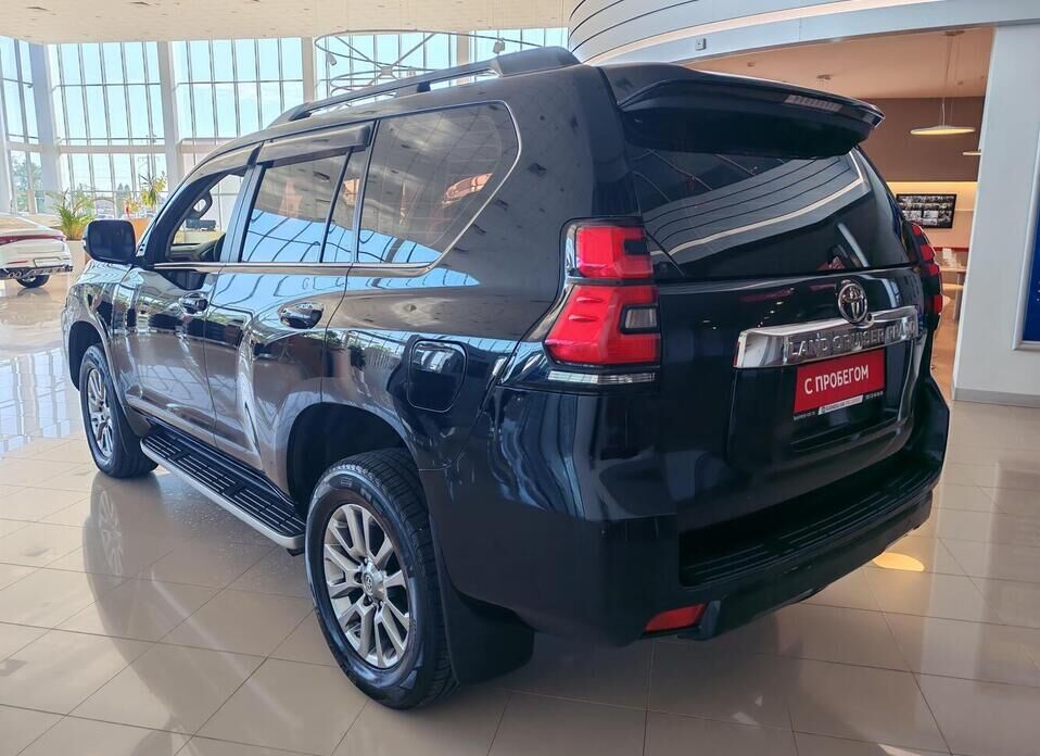 Toyota Land Cruiser Prado, 150 Series Рестайлинг 2 2.8d AT (177 л.с.) 4WD