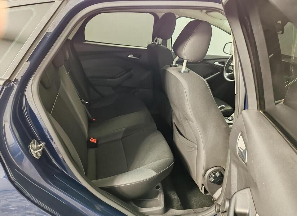 Ford Focus, III 1.6 MT (105 л.с.)