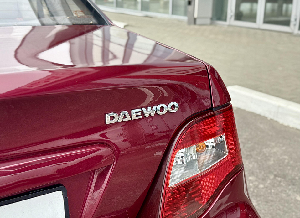 Daewoo Nexia, I Рестайлинг 1.5 MT (80 л.с.)