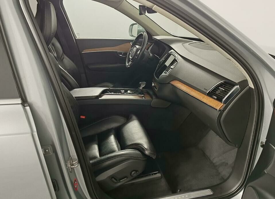 Volvo XC90 2.0d AT (235 л.с.) 4WD