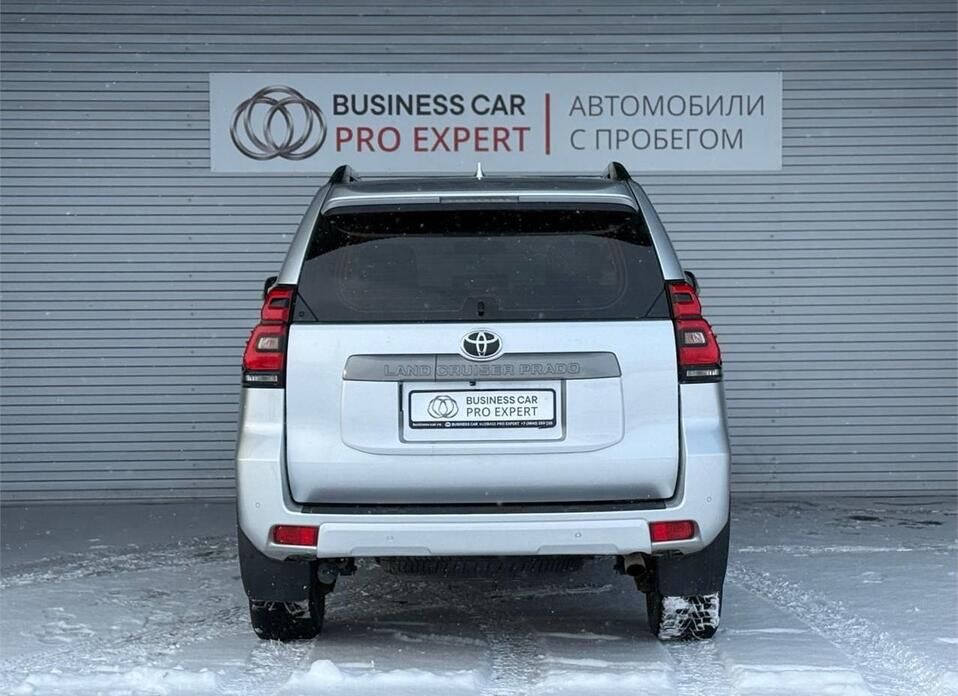 Toyota Land Cruiser Prado, 150 Series Рестайлинг 2 2.7 AT (163 л.с.) 4WD