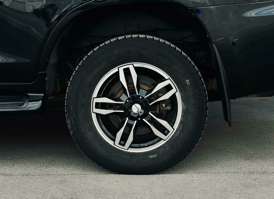 Toyota Land Cruiser 4.5d AT (249 л.с.) 4WD