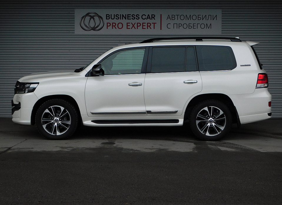 Toyota Land Cruiser, 200 Series Рестайлинг 2 4.6 AT (309 л.с.) 4WD