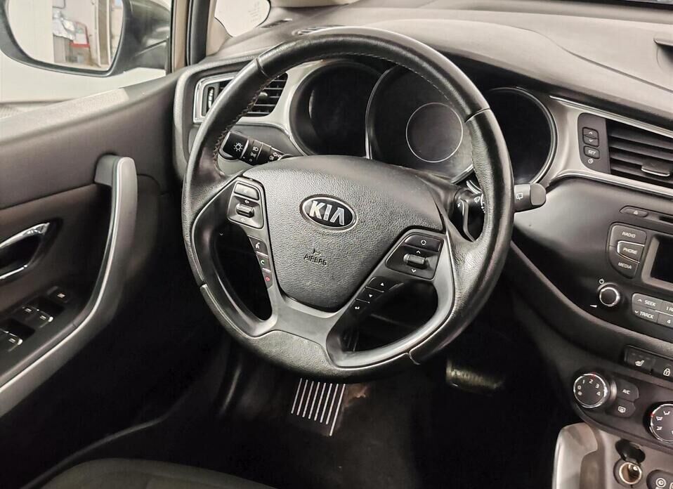 Kia Ceed, II Рестайлинг 1.6 AT (130 л.с.)