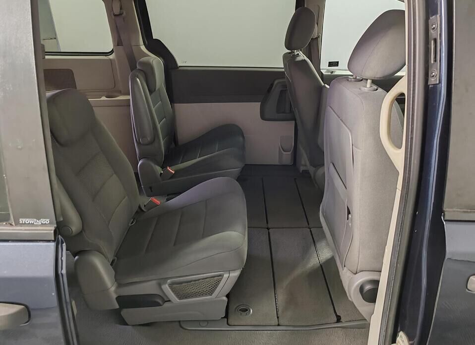 Dodge Caravan Grand 3.3 AT (173 л.с.)