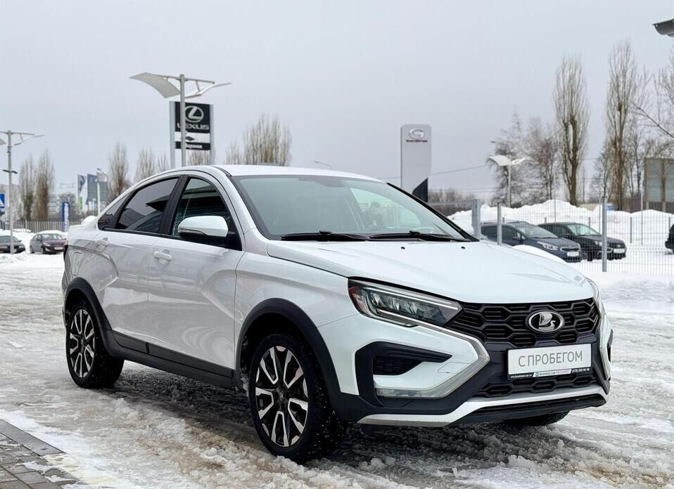 LADA (ВАЗ) Vesta, I Рестайлинг (NG) Cross 1.6 MT (106 л.с.)