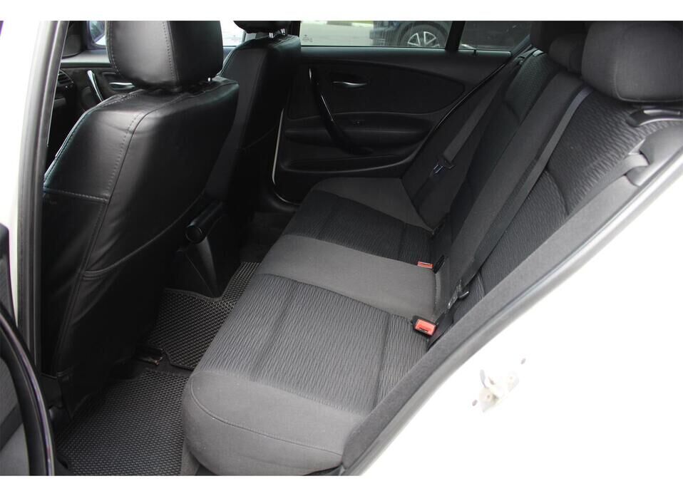 BMW 1 серии, I (E81/E82/E87/E88) Рестайлинг 118i 2.0 AT (136 л.с.)