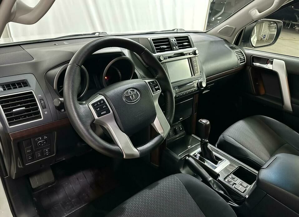 Toyota Land Cruiser Prado 3.0d AT (173 л.с.) 4WD