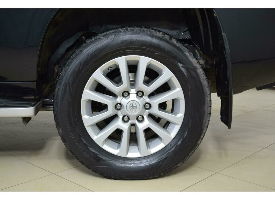 Toyota Land Cruiser Prado 2.8d AT (177 л.с.) 4WD