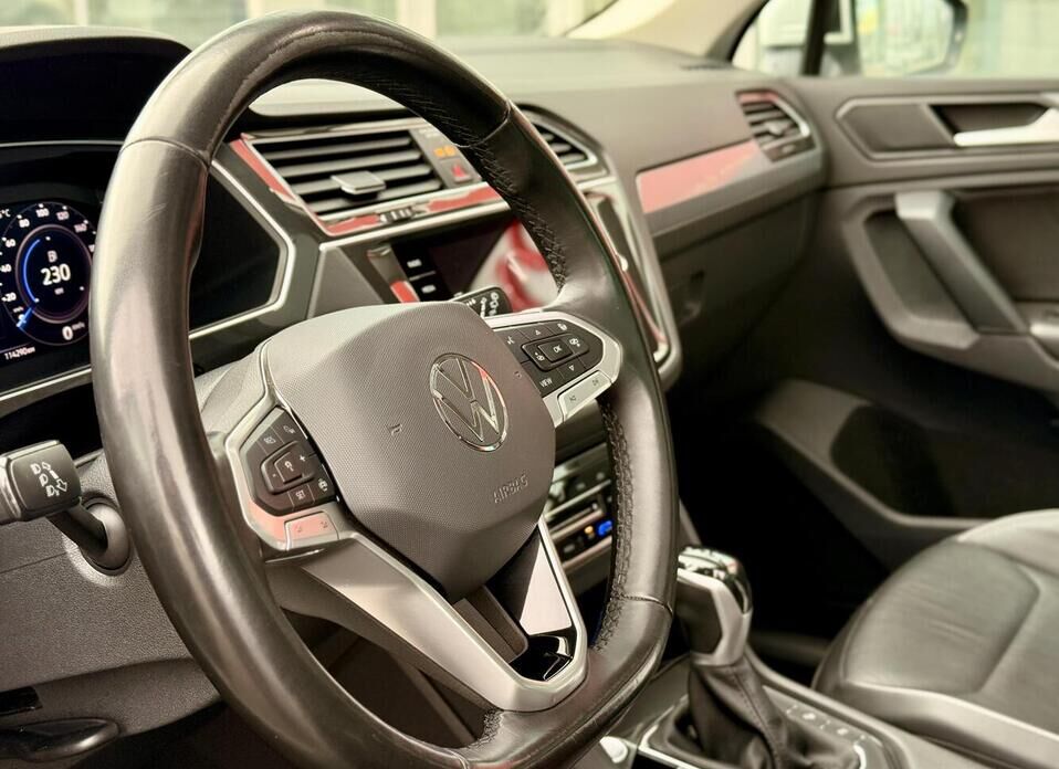 Volkswagen Tiguan, II Рестайлинг 2.0 AMT (180 л.с.) 4WD
