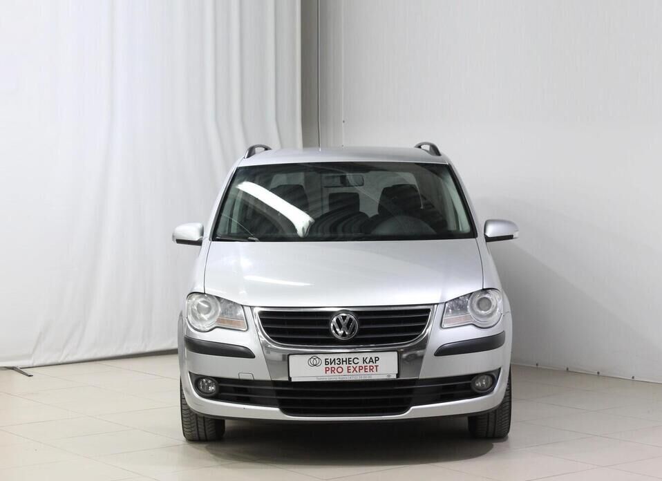 Volkswagen Touran, I Рестайлинг 1.6 MT (102 л.с.)