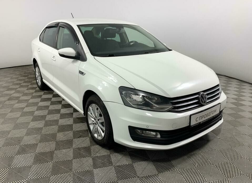 Volkswagen Polo 1.6 AT (110 л.с.)