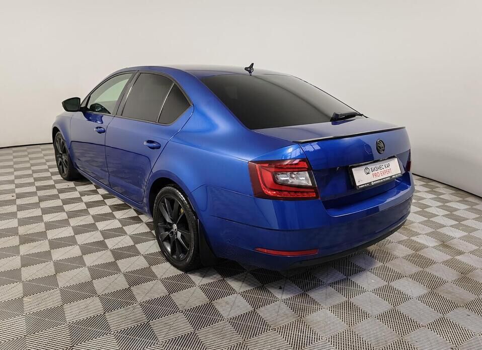 Skoda Octavia, III (A7) Рестайлинг 1.8 AMT (180 л.с.)