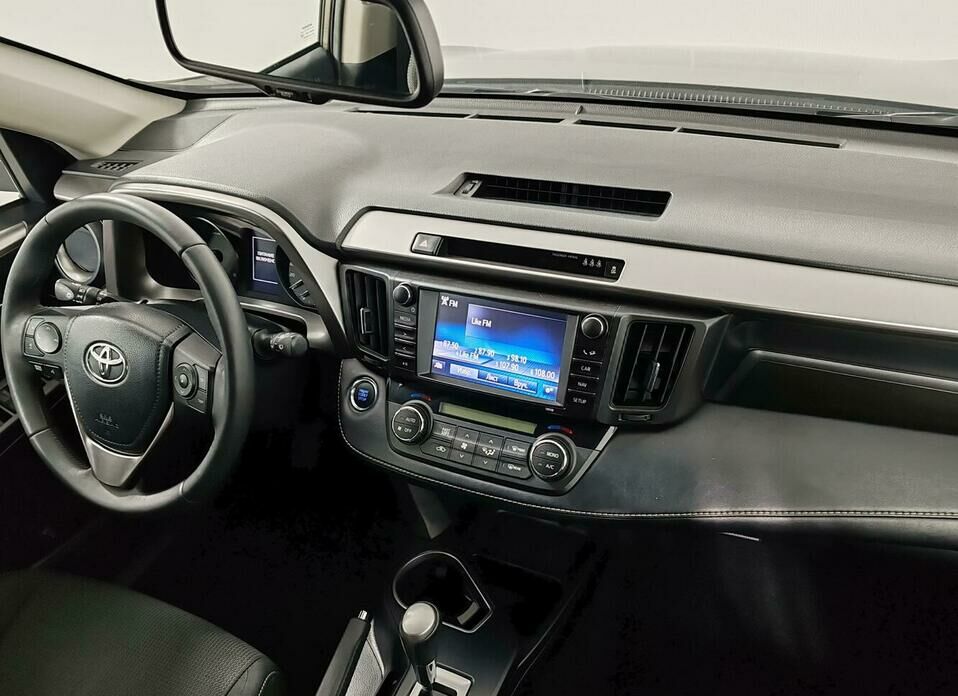 Toyota RAV4 2.5 AT (180 л.с.) 4WD