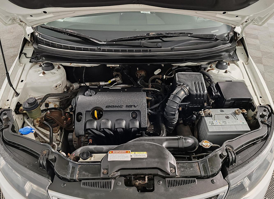 Kia Cerato, II 5-speed 1.6 MT (126 л.с.)