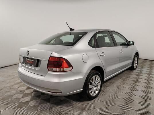 Volkswagen Polo, 2017&nbsp;г., 214&nbsp;593&nbsp;км