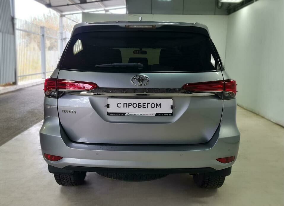 Toyota Fortuner 2.8d AT (200 л.с.) 4WD