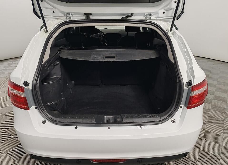 LADA (ВАЗ) Vesta, I SW 1.6 CVT (113 л.с.)